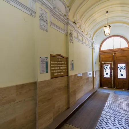 Apartament M13 Rustic Stylish With King Bed & Friendly Host Budapeszt